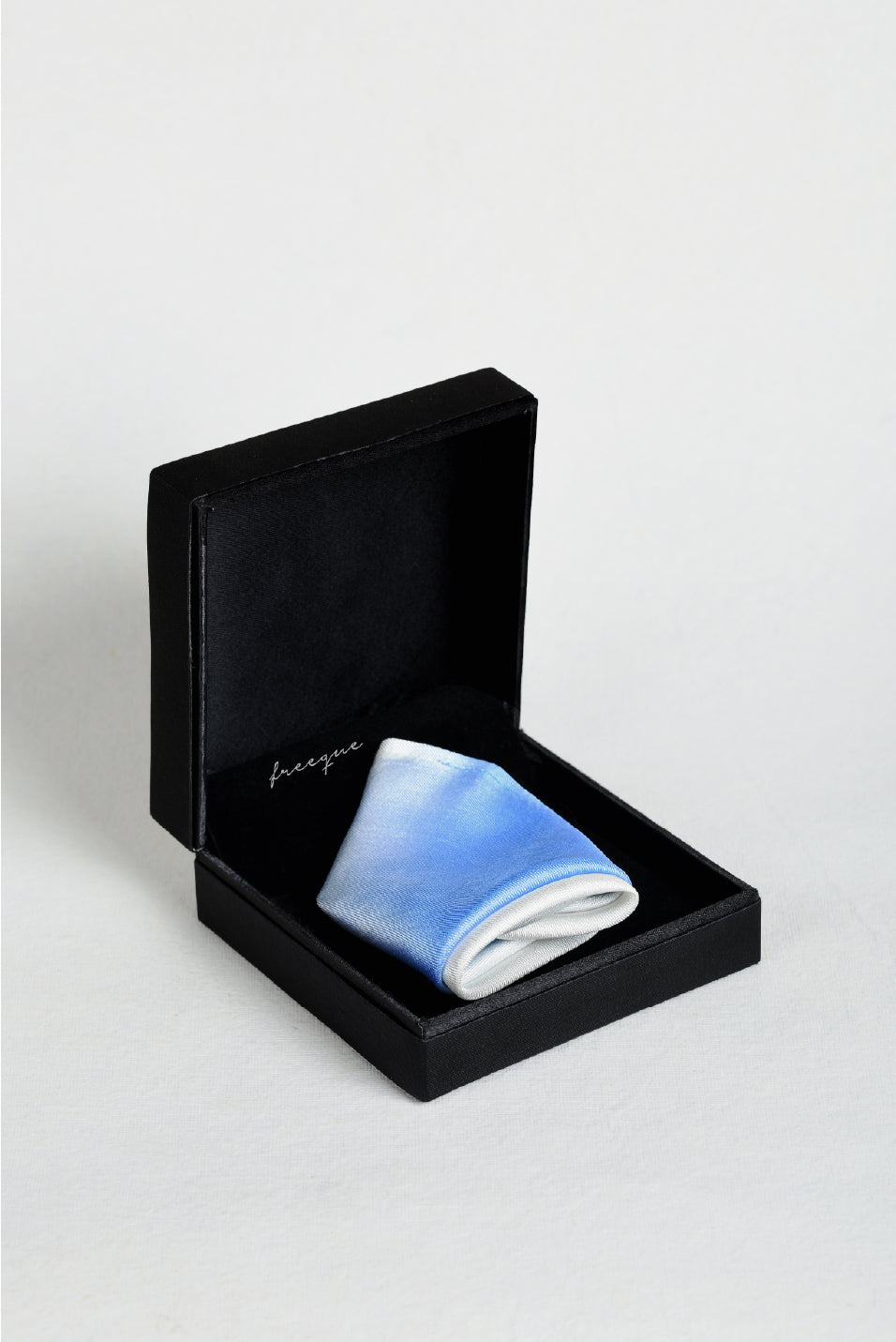 Ombre Blue | Scented Pocket Square