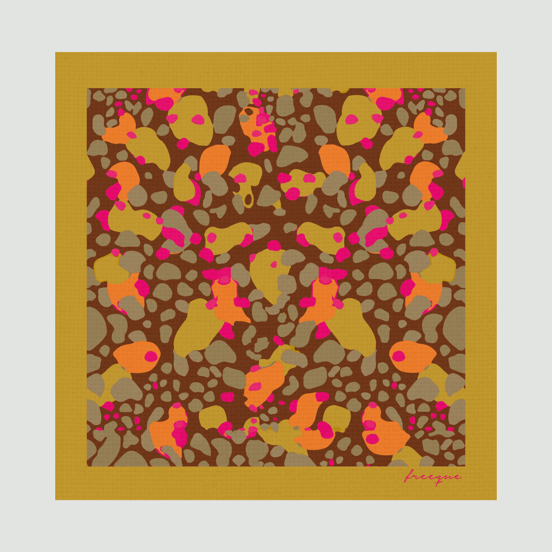 Close-up of Bubblegum scarf design in pink and orange hues
