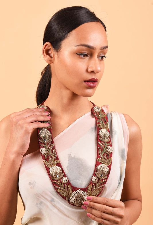 Model wearing handcrafted Red Manor necklace from Freeque’s Fine Jewellery Collection